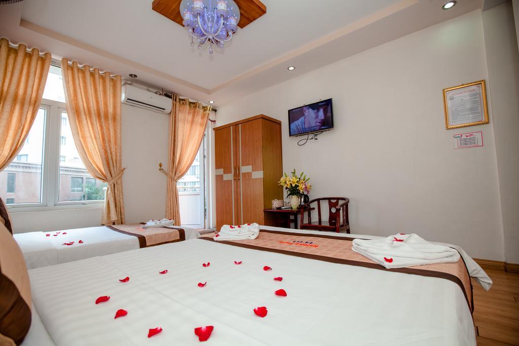 Halong Party Hostel Ha Long Exterior photo
