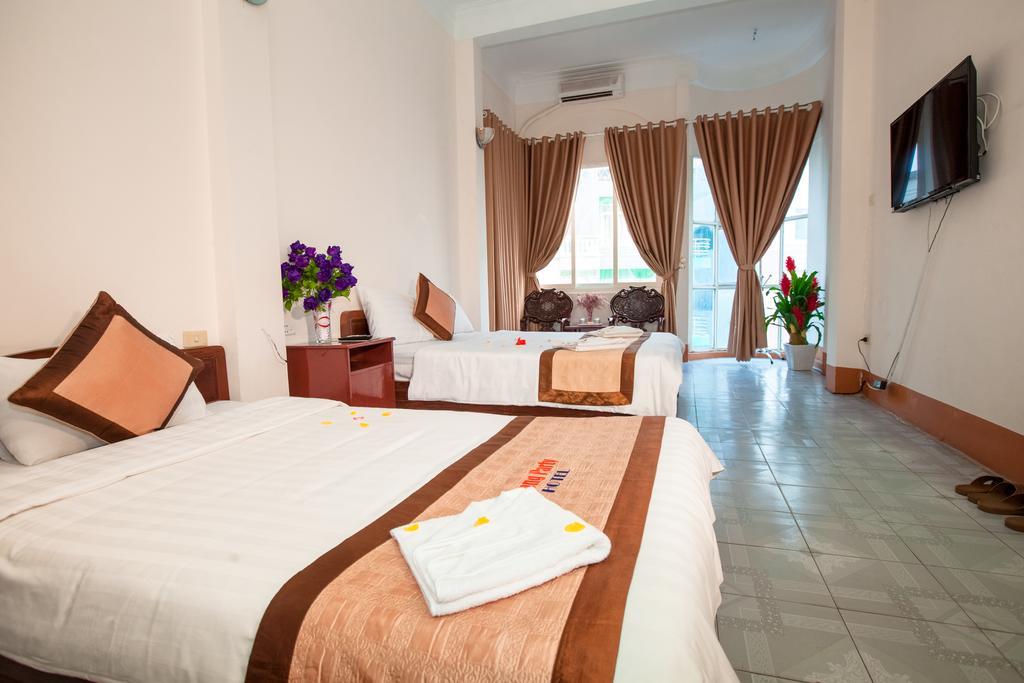 Halong Party Hostel Ha Long Exterior photo
