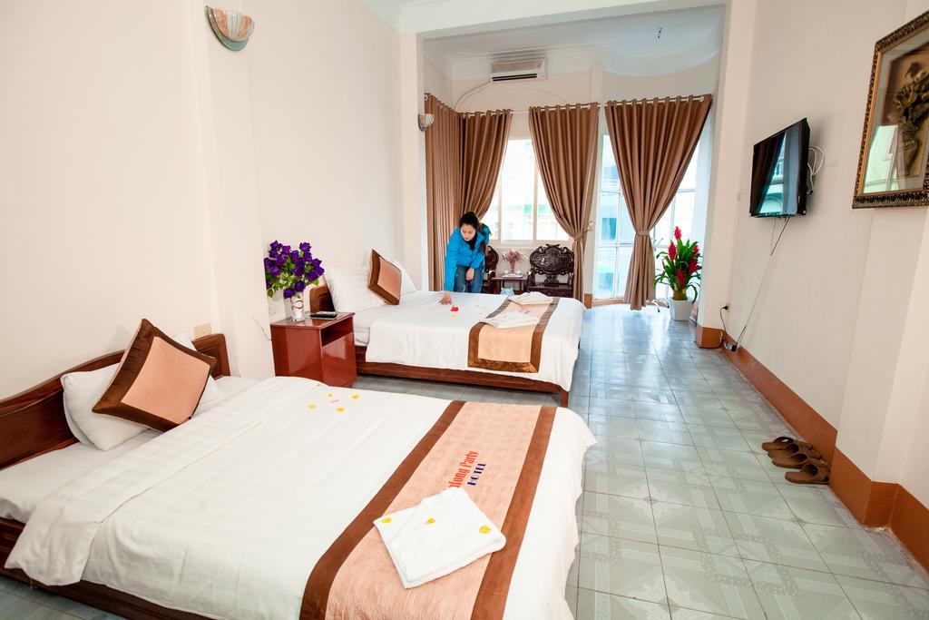 Halong Party Hostel Ha Long Exterior photo