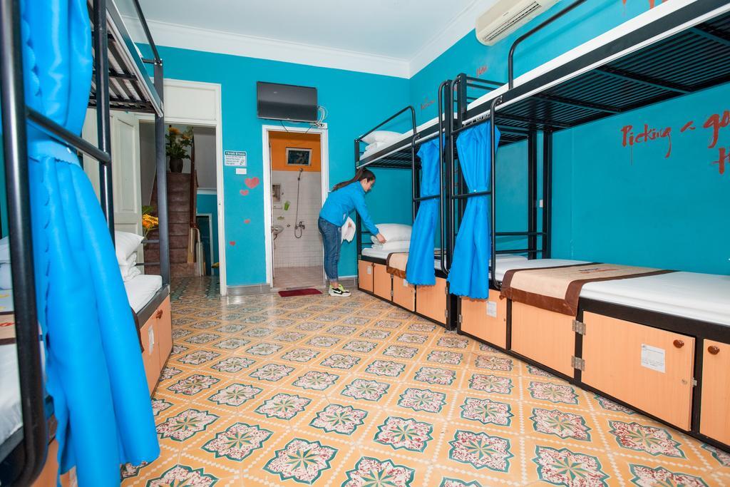 Halong Party Hostel Ha Long Exterior photo
