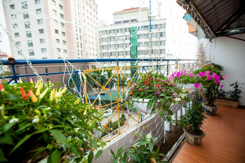 Halong Party Hostel Ha Long Exterior photo